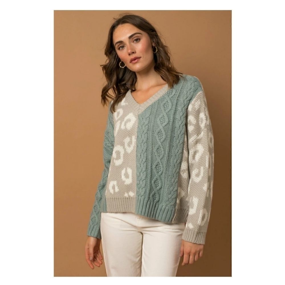 Gilli Cable Knit Blue Gray Color Block Animal Print Oversized Sweater Size Small